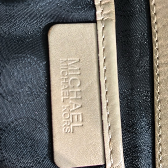 Authentic Michael Kors Jet Set soft leather tote black - Picture 12 of 14